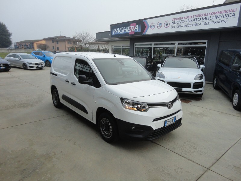 TOYOTA Proace City