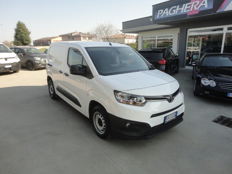 TOYOTA Proace City